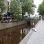 Serra op het Waagplein bij de gracht Nieuwestad.